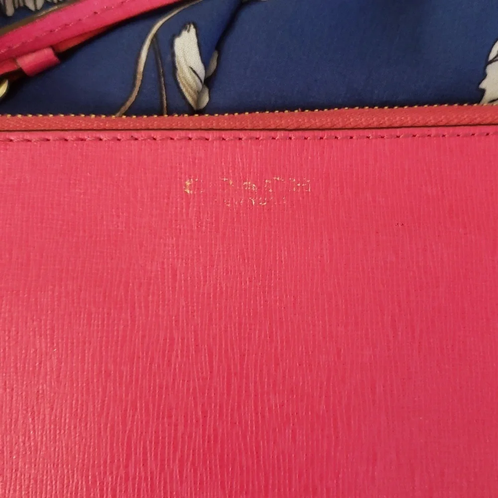 Coach Wristlet – Pretty in pink - Picture 3 of 8